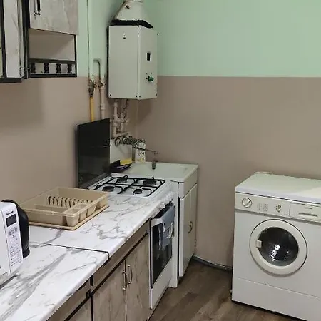 Apartment On Sheptytskyh 27