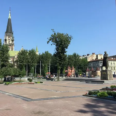 On Sheptytskyh 27 *